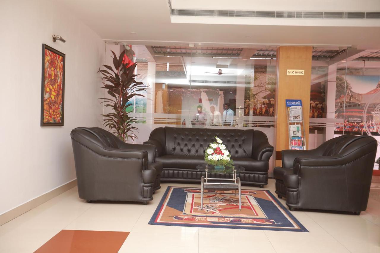Hotel Peninsula Thrissur Luaran gambar