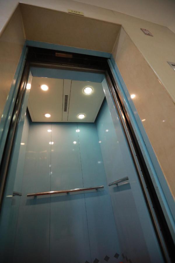Hotel Peninsula Thrissur Luaran gambar